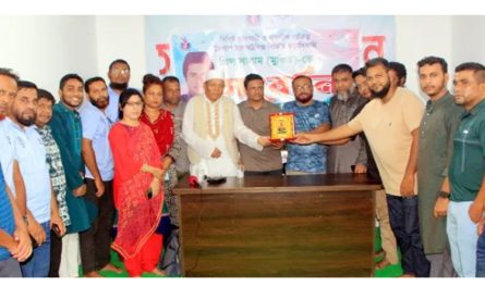তরুণ উদ্যোক্তা মুকিতকে বিএমজেএ’র সংবর্ধনা
