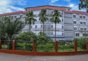 সাগরদীঘিরপাড়ে ছু রি কা ঘা তে প্রাণ গেল যুবকের
