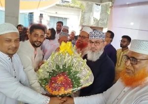 চাঁদাবাজির অভিযোগে বহিস্কার স্বেচ্ছাসেবক দল নেতা যোগ দিলেন জামায়াতে