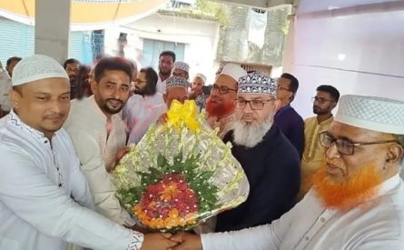 চাঁদাবাজির অভিযোগে বহিস্কার স্বেচ্ছাসেবক দল নেতা যোগ দিলেন জামায়াতে