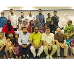 সড়ক দুর্ঘটনায় নিহত ৯ শ্রমিক পরিবারের পাশে এসনিক