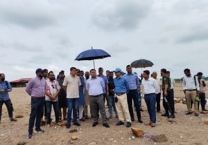 পাথর কোয়ারি চালুর সম্ভাব্যতা যাছাই: বিছনাকান্দি কোয়ারি পরিদর্শনে বিভাগীয় কমিশনার