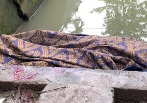 বিয়ানীবাজারে পুকুরে গোসল করতে যাওয়ায় মেয়েকে ‘কুপিয়ে হত্যা’ বাবার