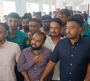 এমসি কলেজে ধর্ষণ: সাইফুরের মৃত্যুদণ্ড, ৩ জনের যাবজ্জীবন, ৪ জন খালাস এমসি কলেজে ধর্ষণ: সাইফুরের মৃত্যুদণ্ড, ৩ জনের যাবজ্জীবন, ৪ জন খালাস