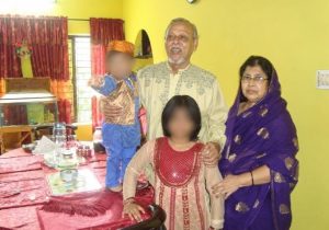 চার সন্তান বিদেশে, নিজ ঘরে গৃহকর্মীসহ ব্যবসায়ী দম্পতি খুন